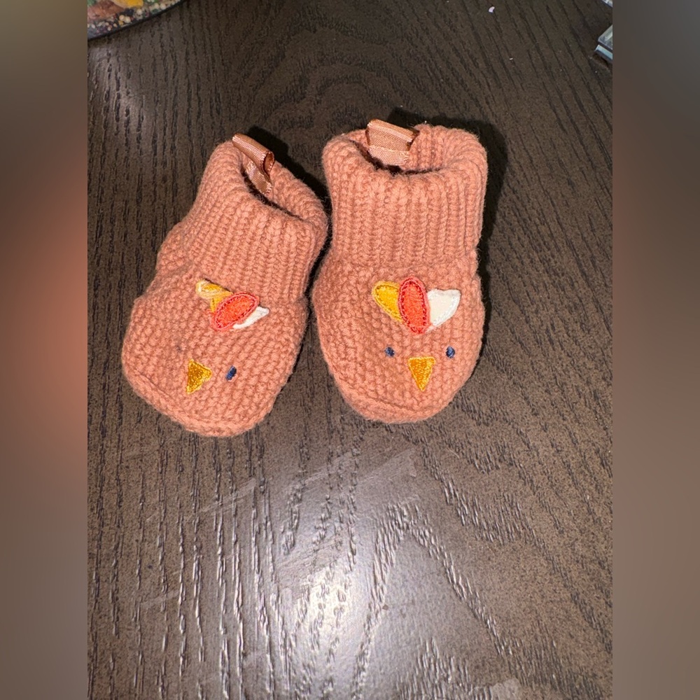 Adorable Knit Baby Booties - Turkey